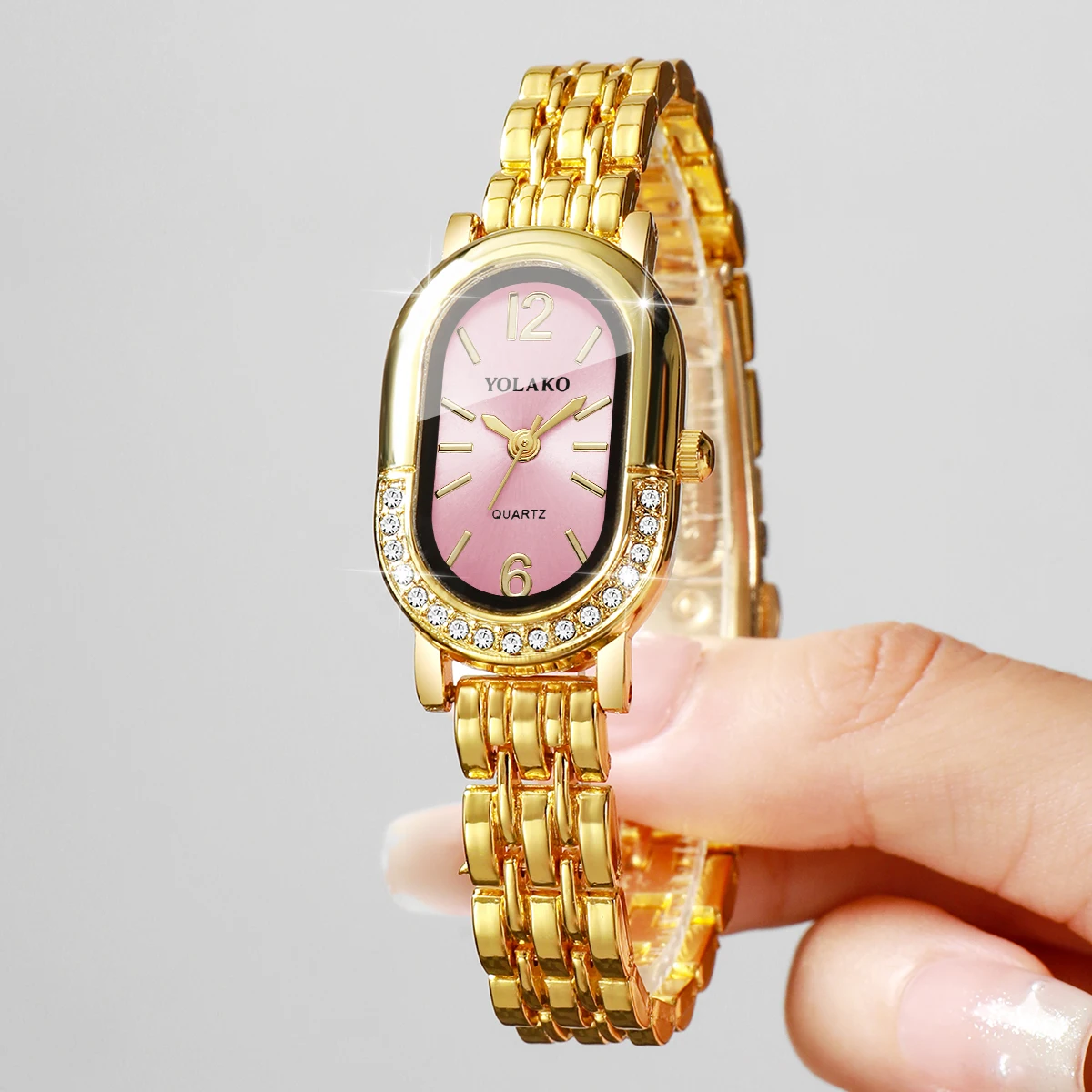 หรูหราไรน์สโตนนาฬิกาผู้หญิงควอ - Luxury Watch Lady บทวิจารณ์และราคา